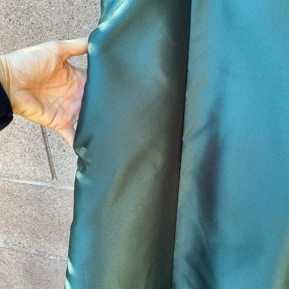 NWT Alfred Sung Open Neckline Cutout Satin Twill A-Line Dress Gown Size 4 D840 - Picture 11 of 12